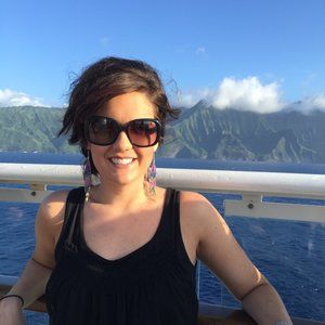 Meet your Posher, Dena